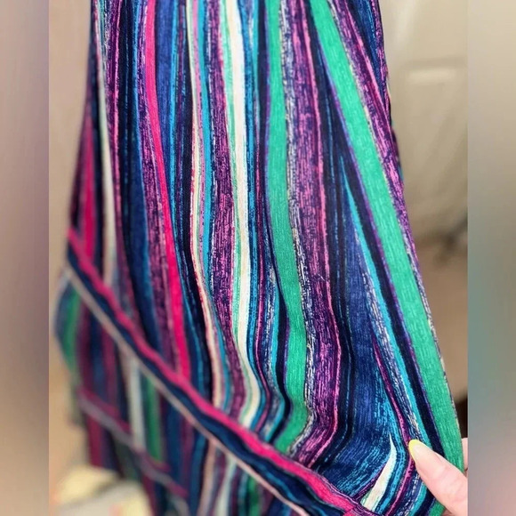 BEAUTIFUL FUN COLORFUL STRIPED MAXI DRESS SIZE MEDIUM - Picture 4 of 13